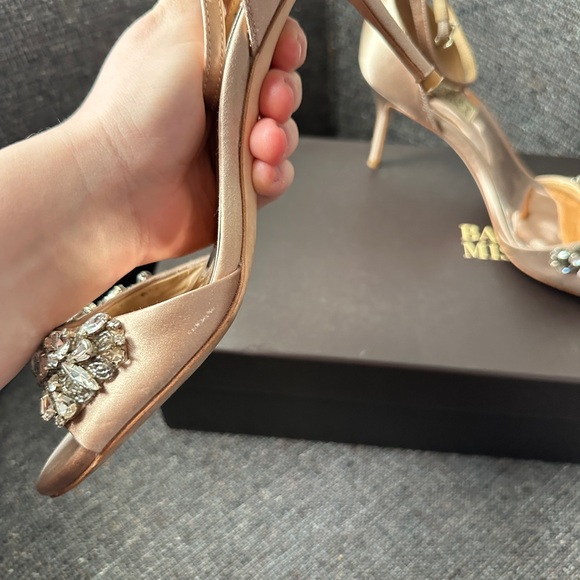 Badgley Mischka Crystal Shoes - Picture 4 of 10